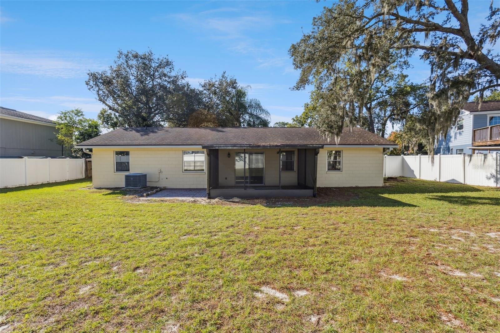 1513 LEOPARD CT