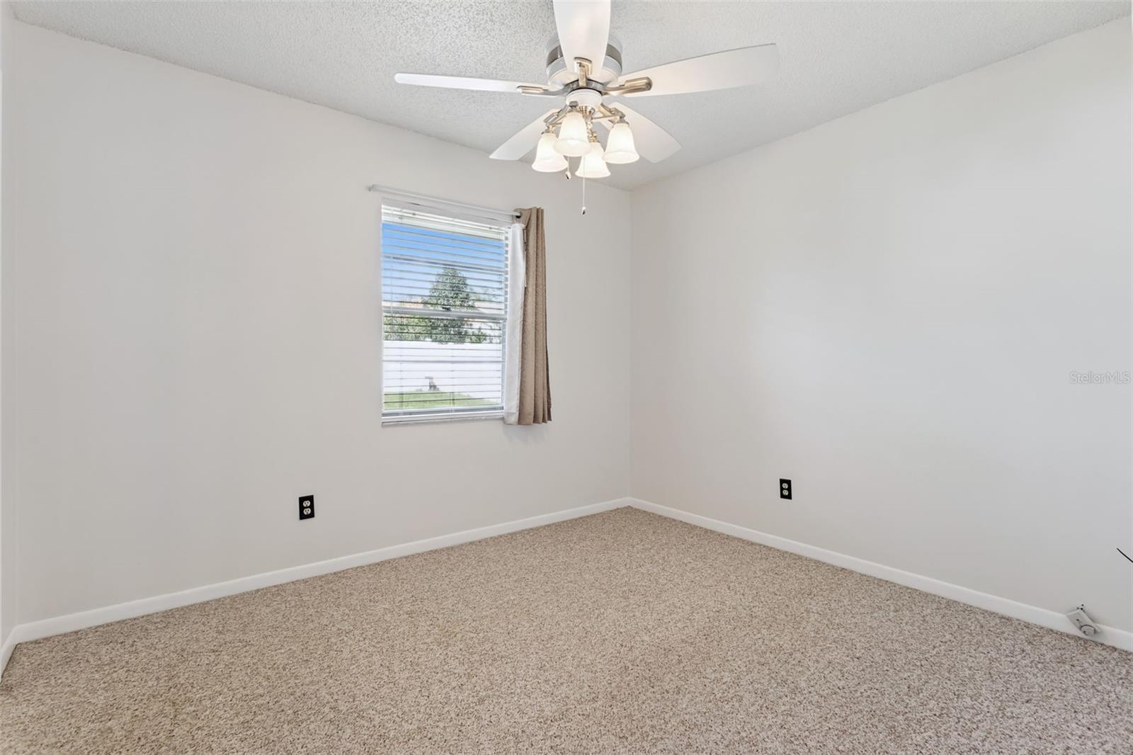 1513 LEOPARD CT