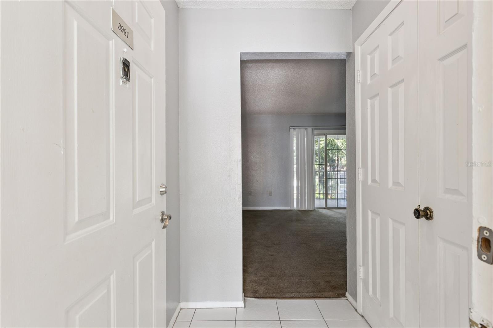 3981 VERSAILLES DR #3981F