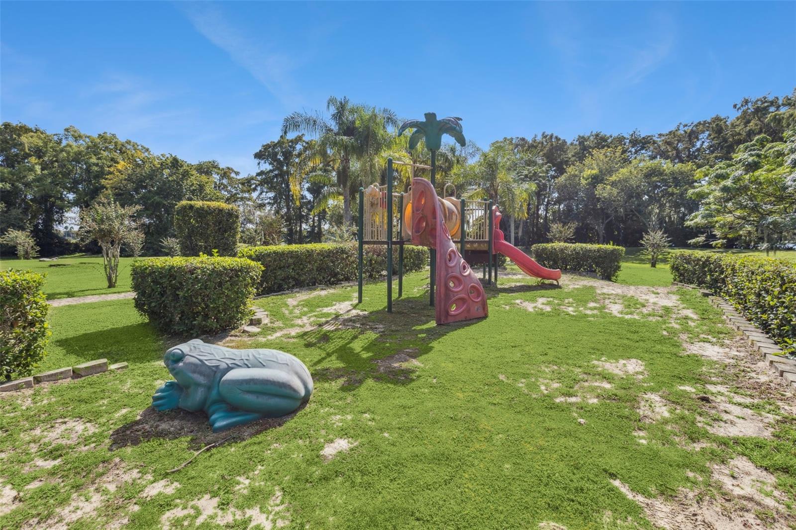 3981 VERSAILLES DR #3981F