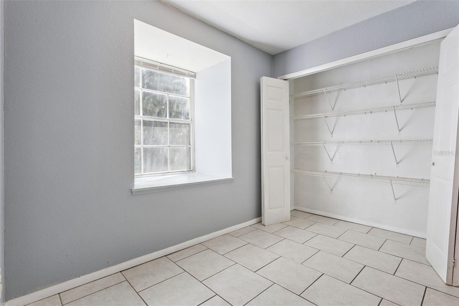 3981 VERSAILLES DR #3981F