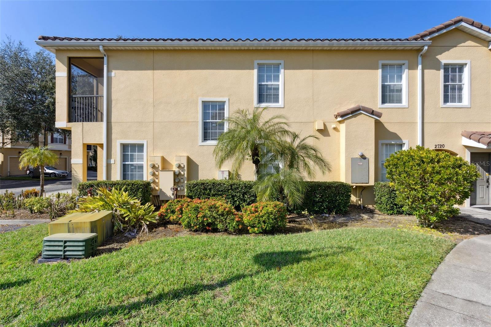 2720 OAKWATER DR #108