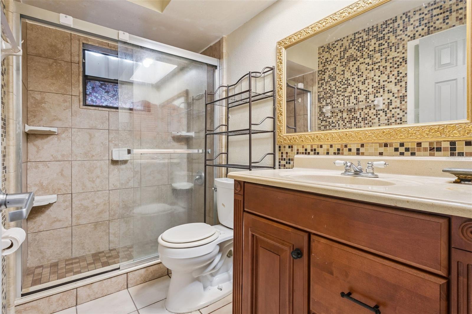 3646 FALLING LEAF LN