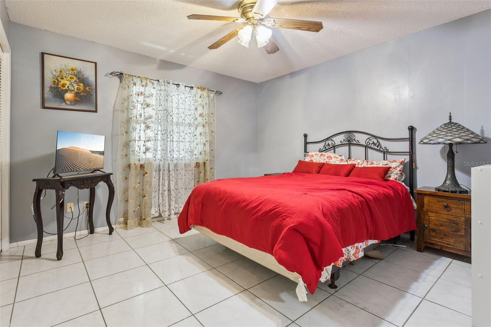 3646 FALLING LEAF LN