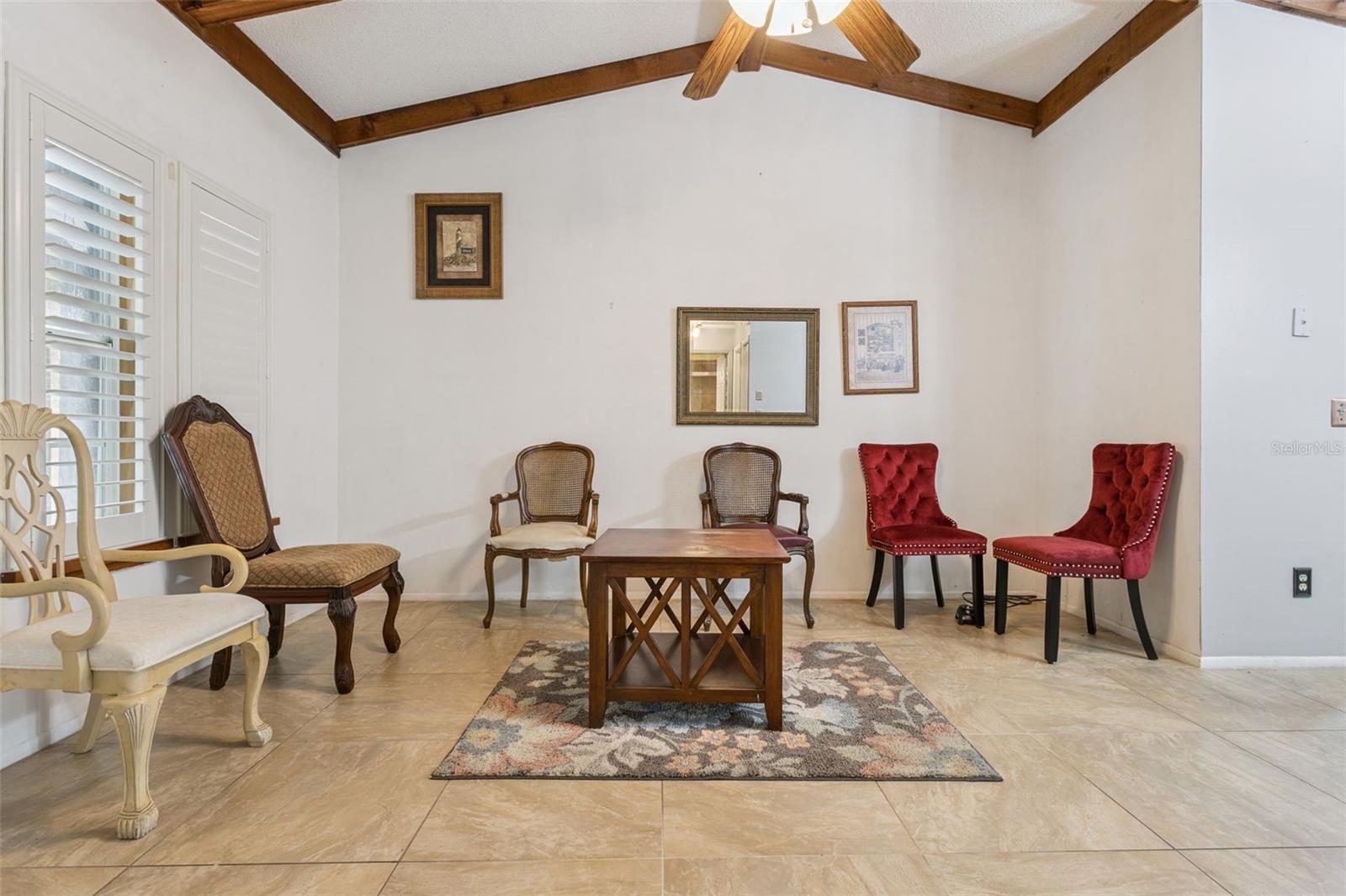 3646 FALLING LEAF LN