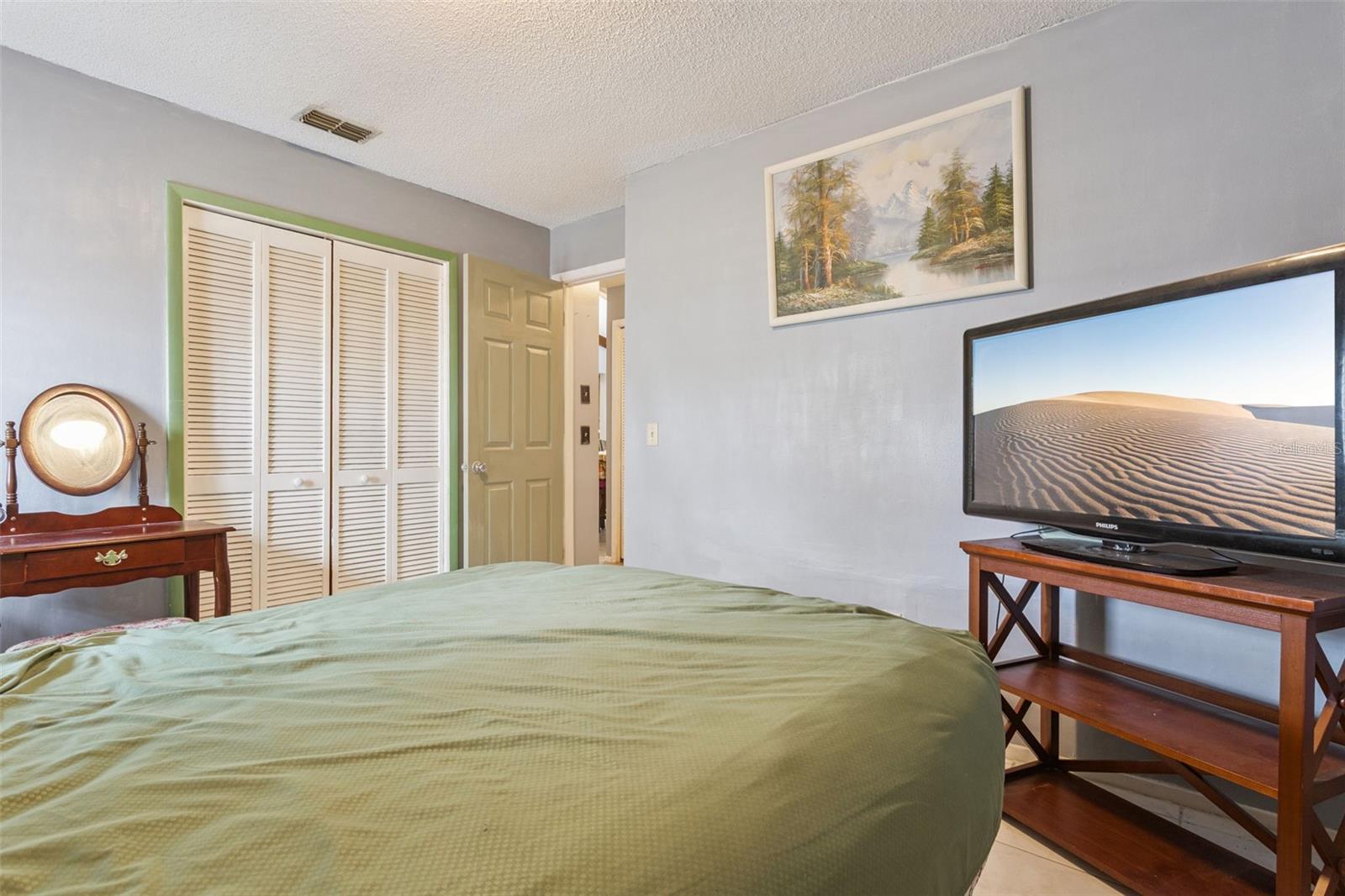 3646 FALLING LEAF LN