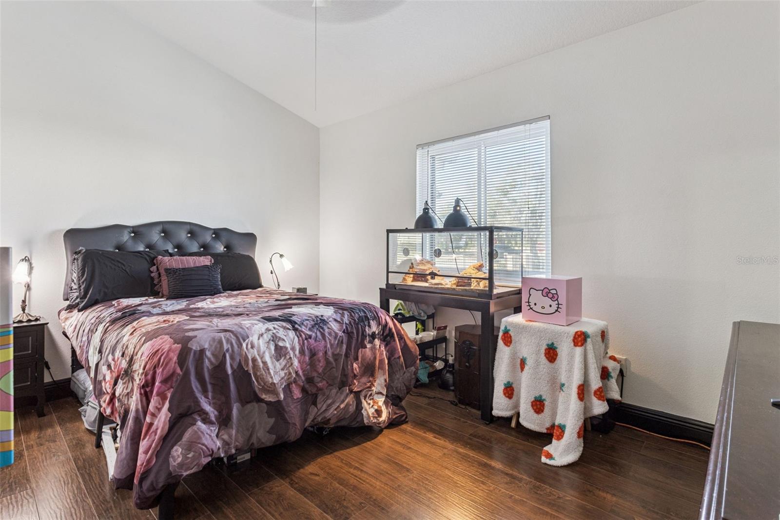 145 N PEARL LAKE CSWY #208