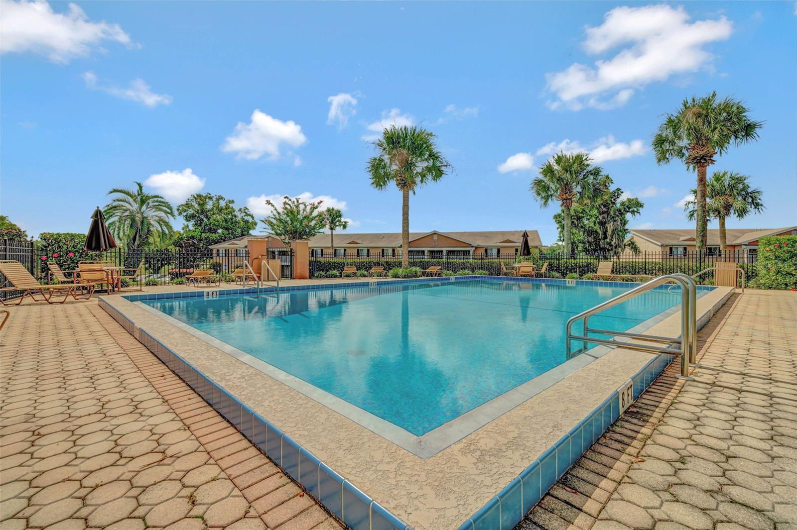 145 N PEARL LAKE CSWY #208