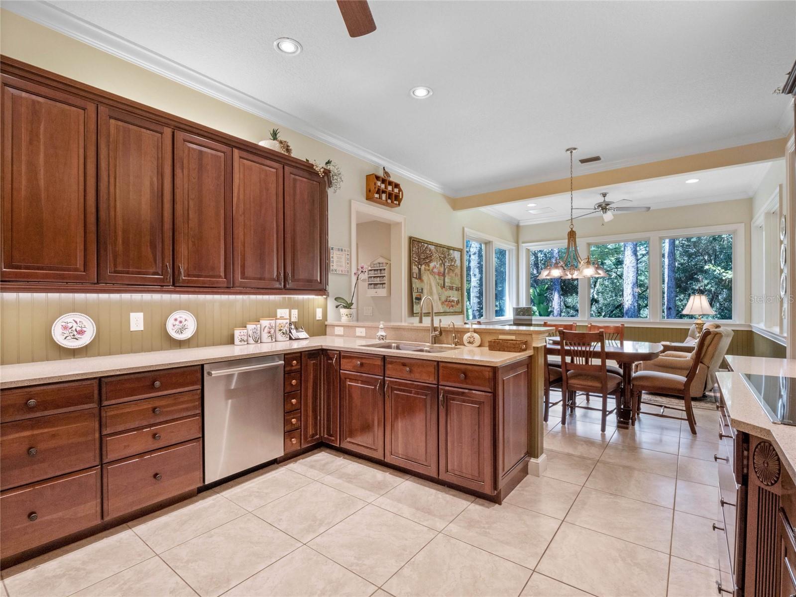 4000 ROUSE RD