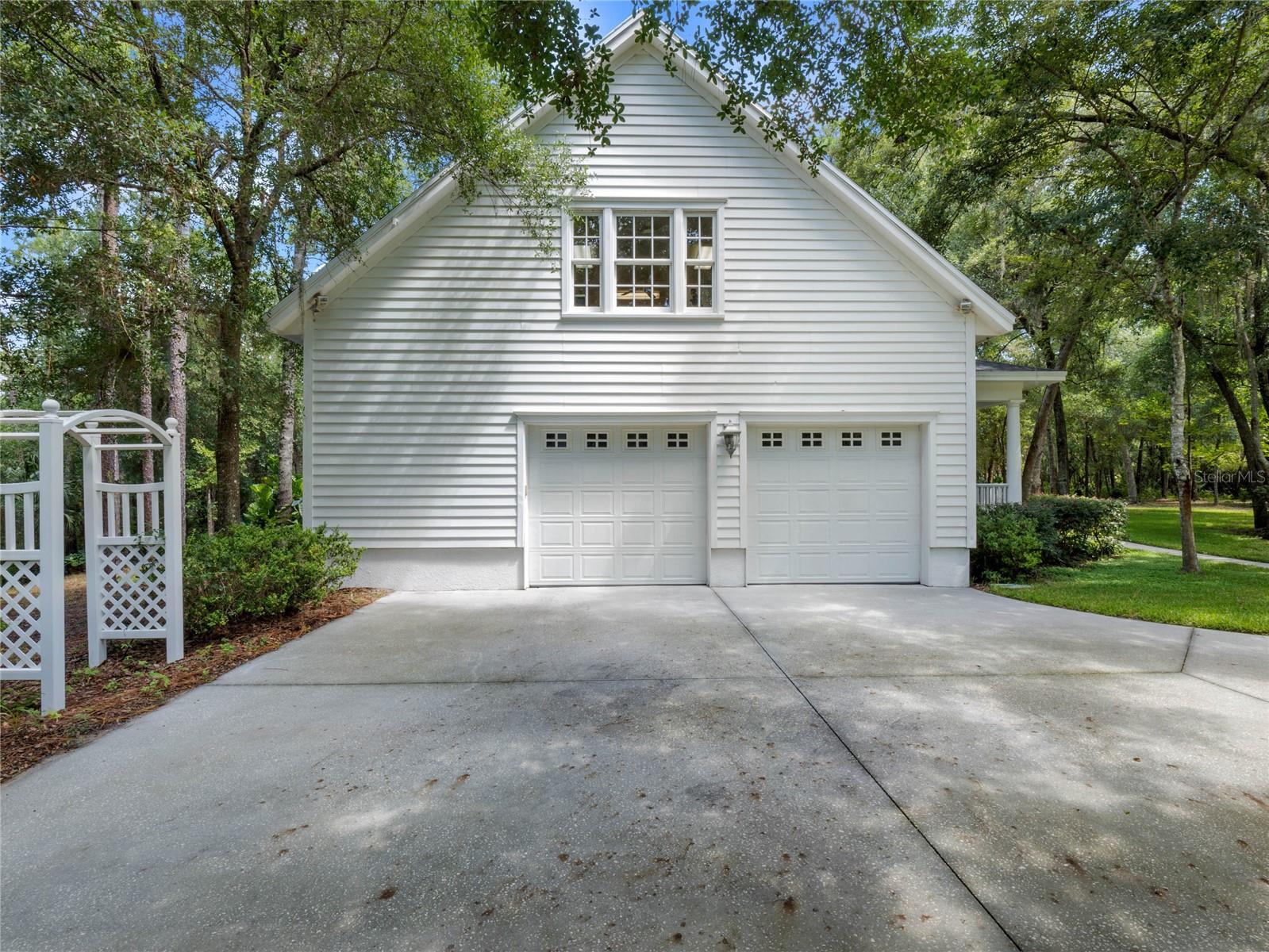 4000 ROUSE RD