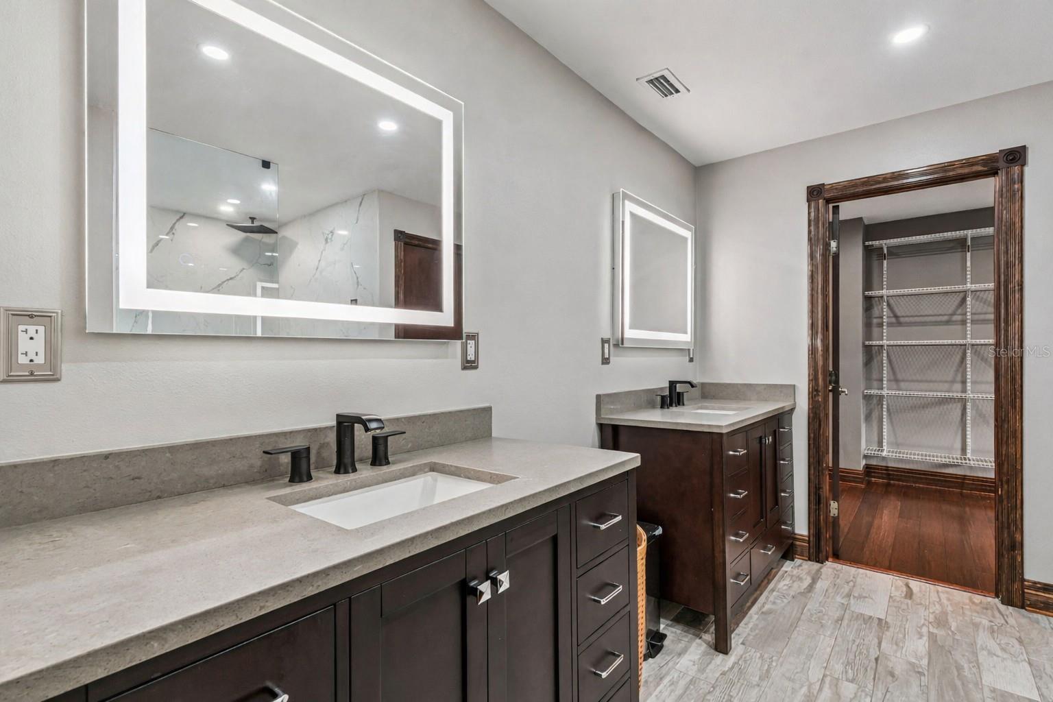 918 WOODSON HAMMOCK CIR