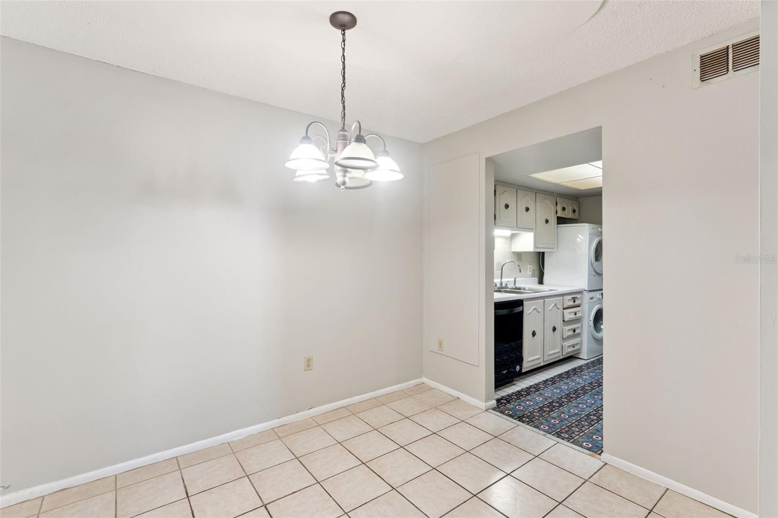 700 E AIRPORT BLVD #I2