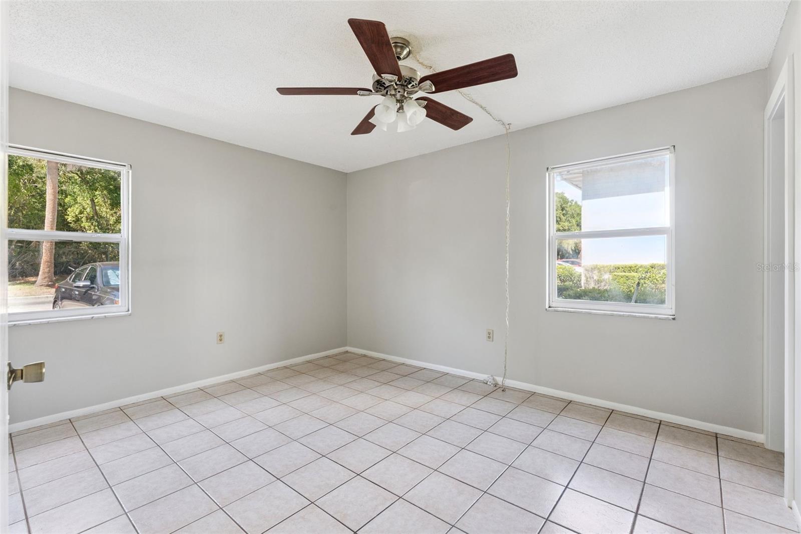 700 E AIRPORT BLVD #I2