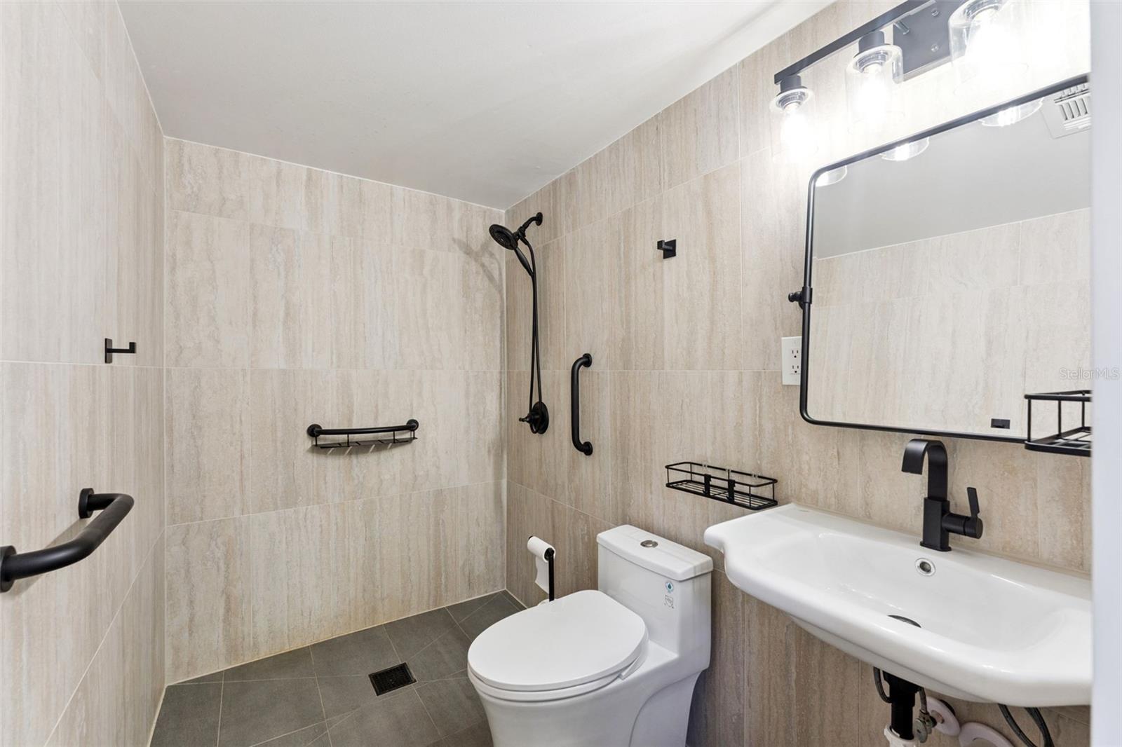 700 E AIRPORT BLVD #I2