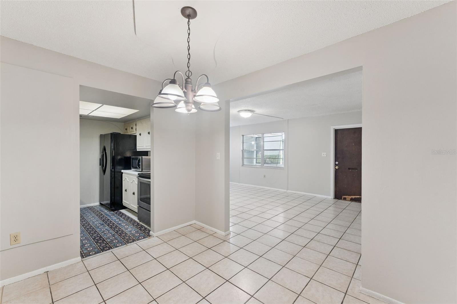 700 E AIRPORT BLVD #I2