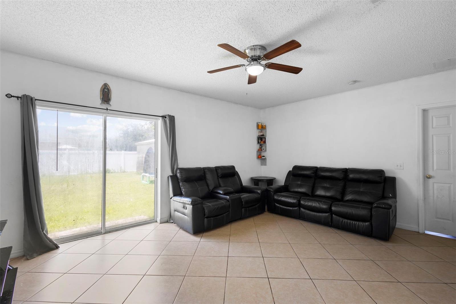 1040 CANNOCK DR