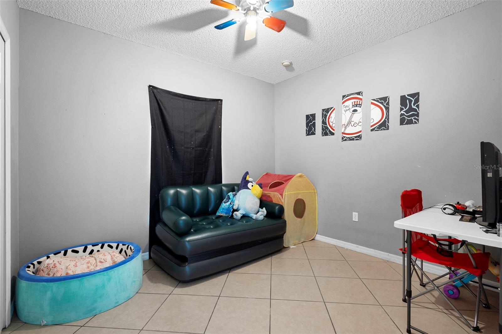 1040 CANNOCK DR