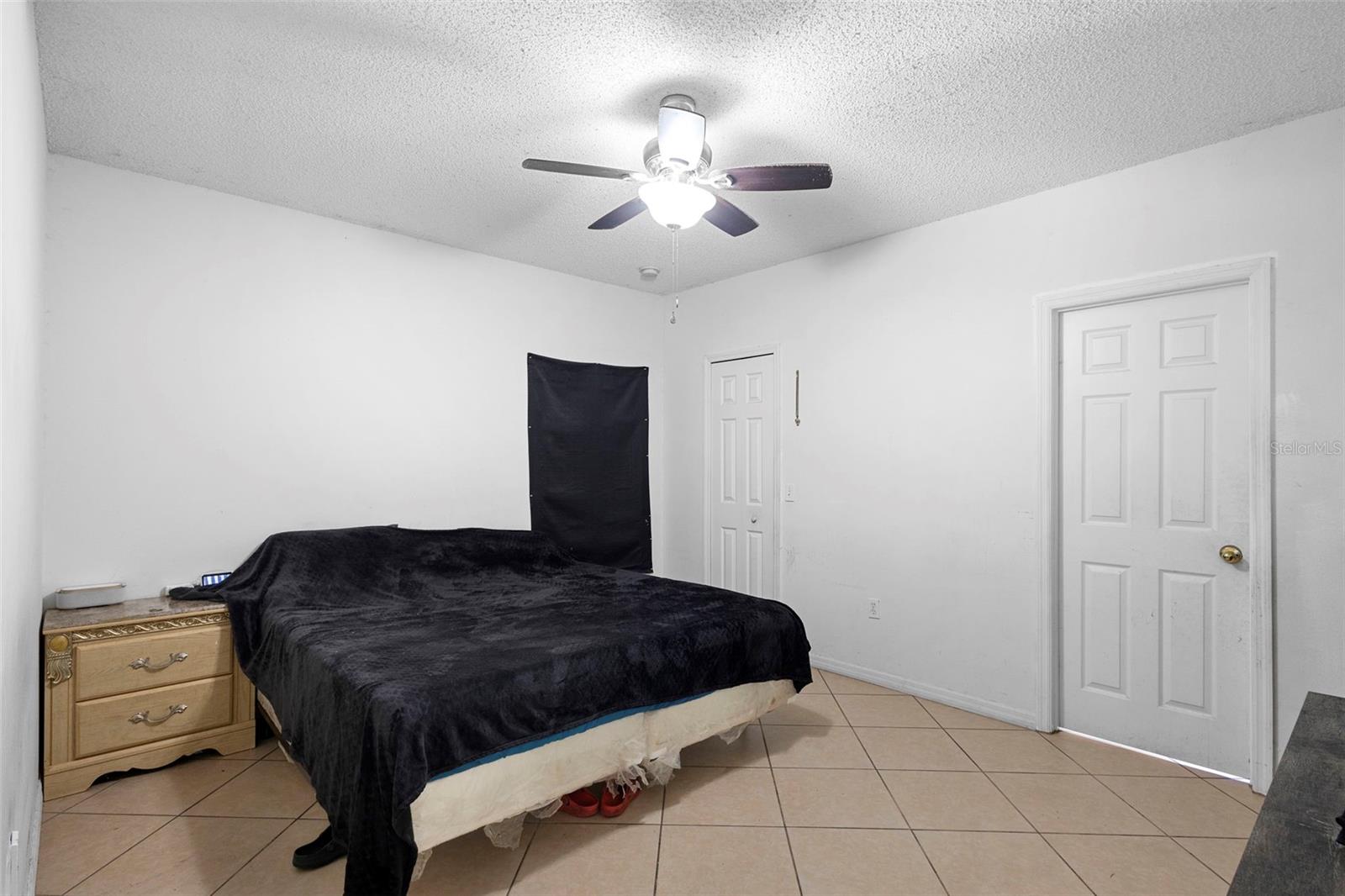 1040 CANNOCK DR