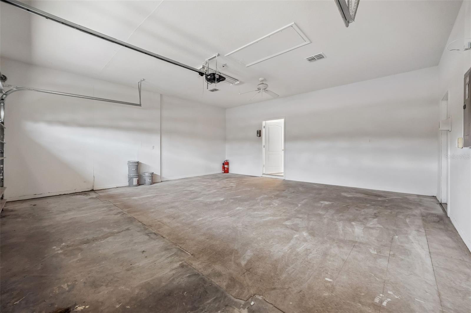 106 CASTLEFORD WAY