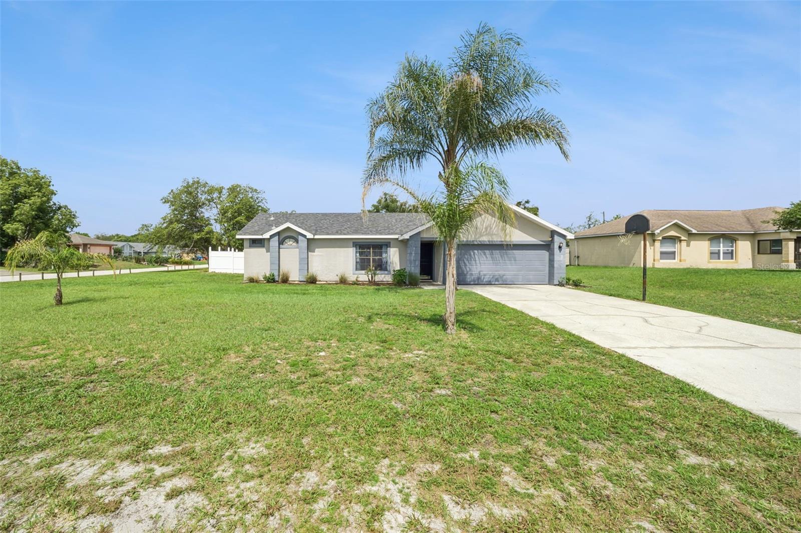 2620 E DORCHESTER DR