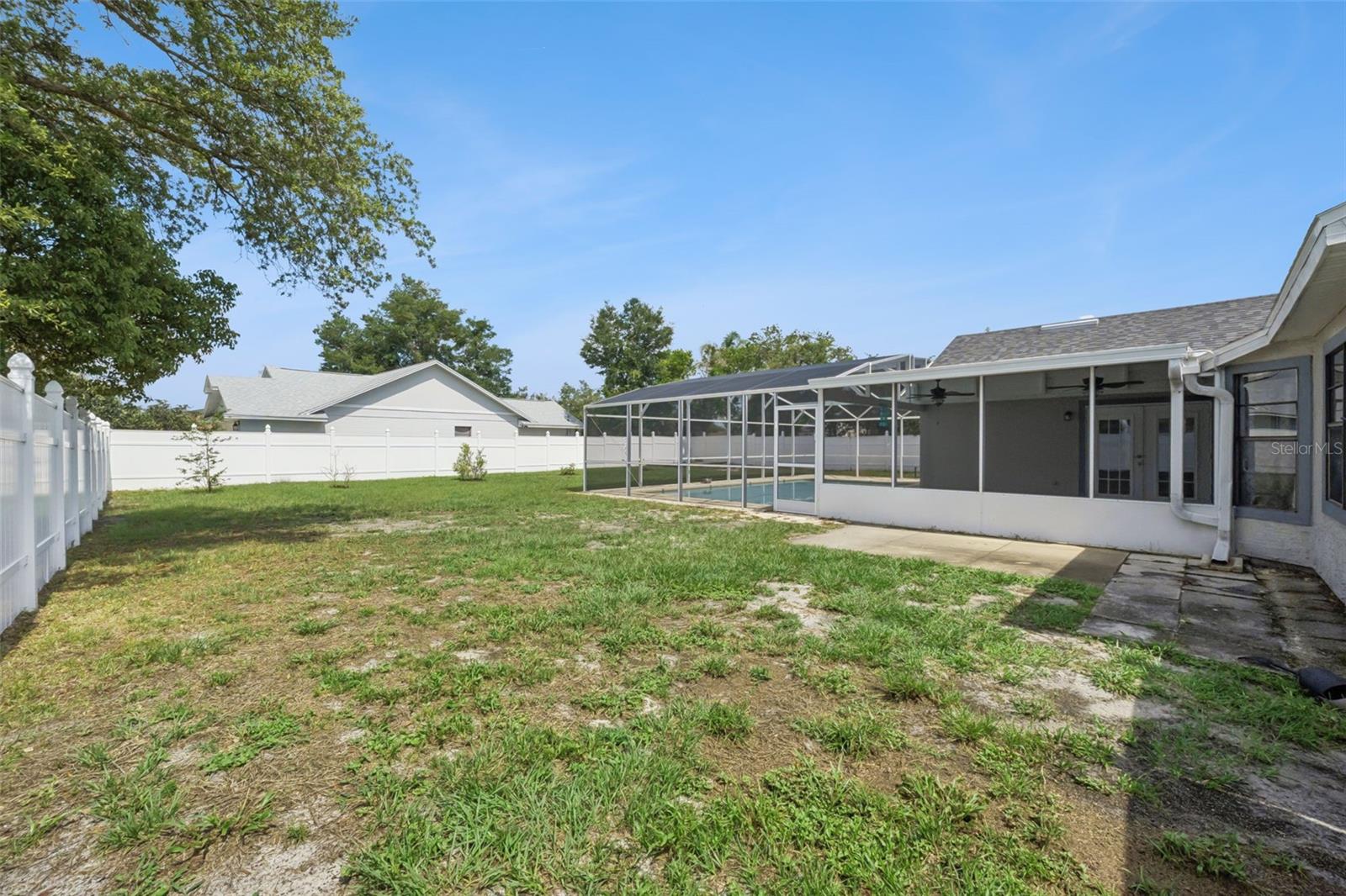 2620 E DORCHESTER DR