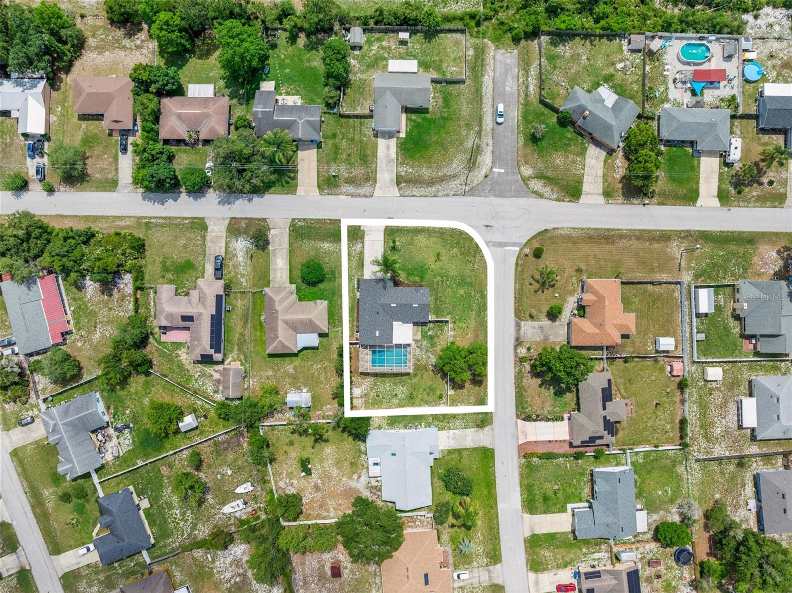 2620 E DORCHESTER DR