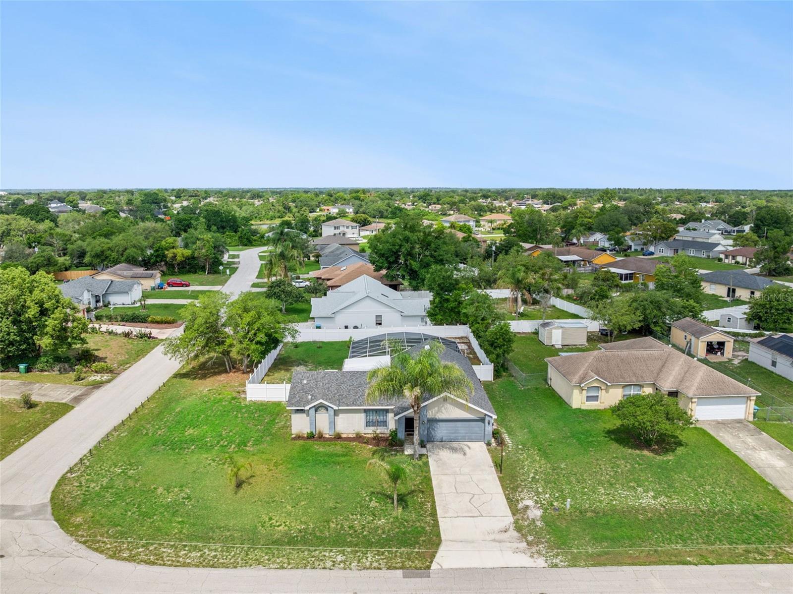 2620 E DORCHESTER DR