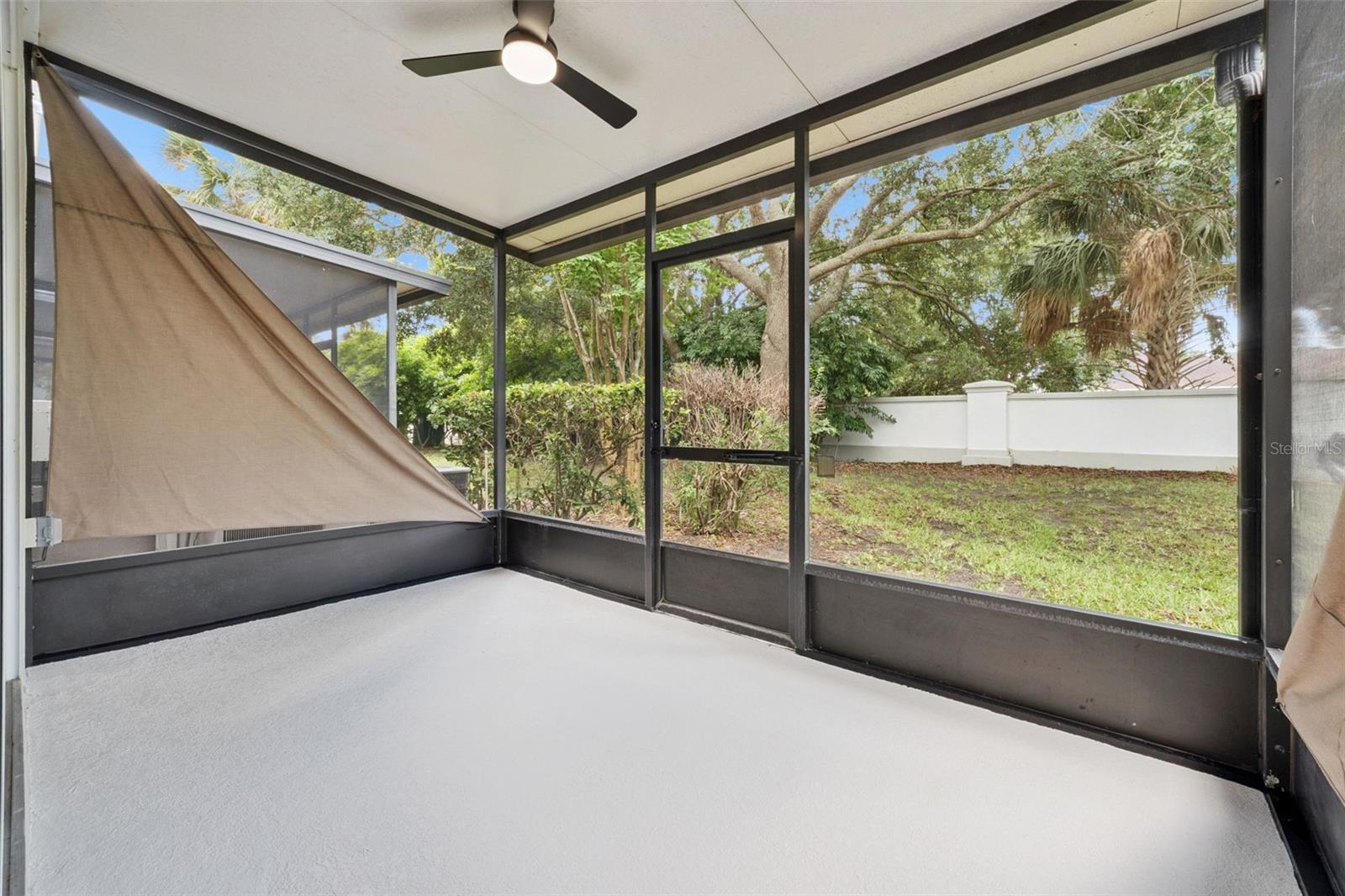 7138 SHOWCASE LN