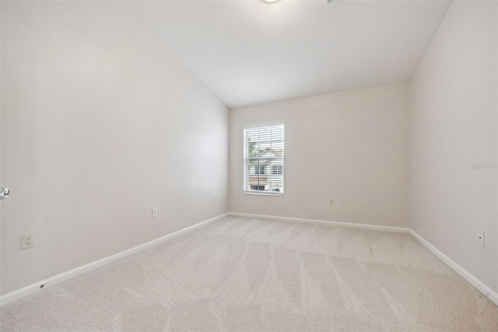 7138 SHOWCASE LN