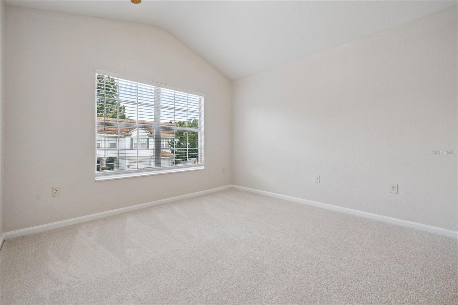 7138 SHOWCASE LN