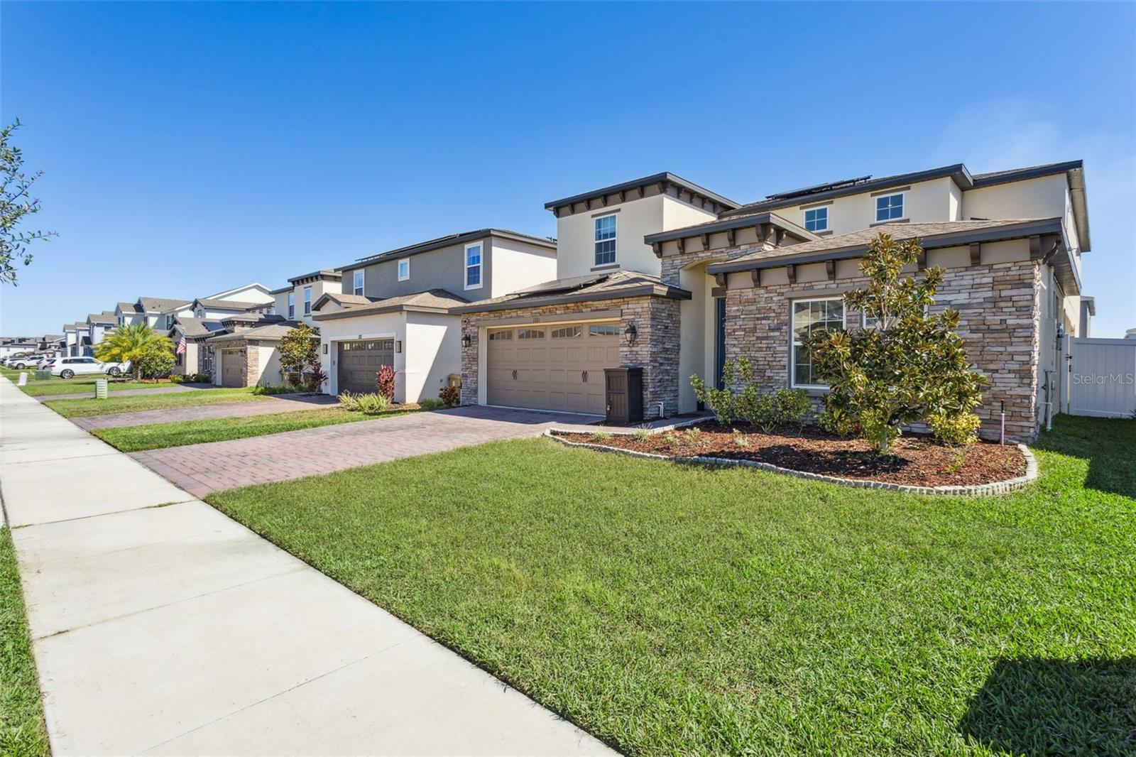 1111 LONE PALM WAY