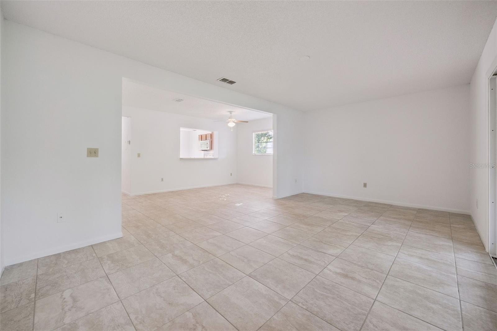 498 GREEN SPRING CIR