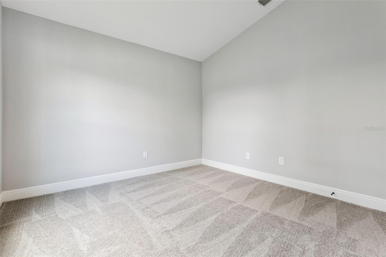 1144 CAMBOURNE DR