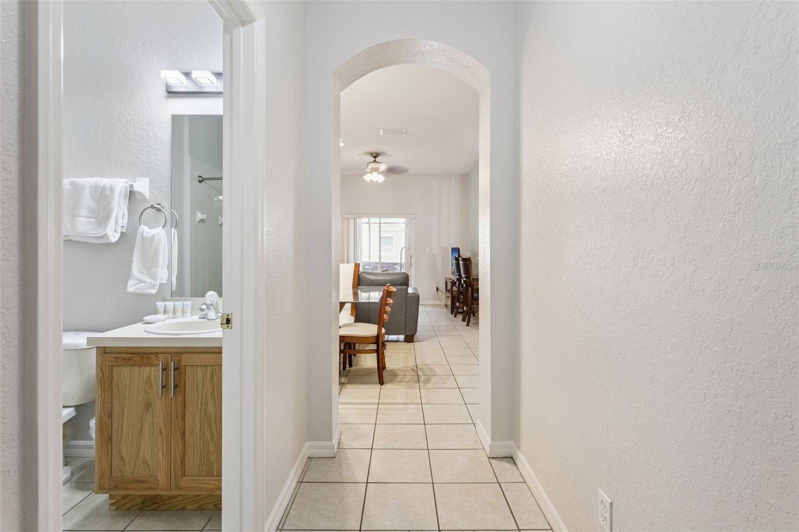 2717 BUSHMAN DR
