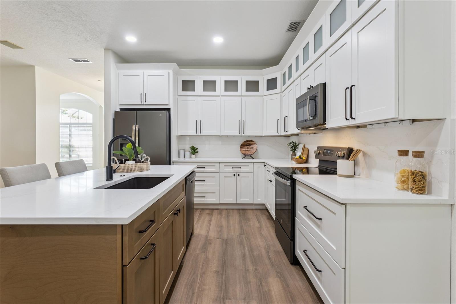 16413 ARROWHEAD TRL