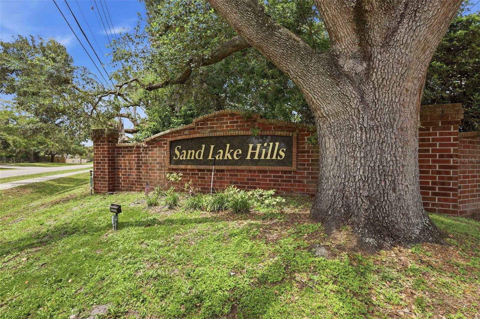 6785 TAMARIND CIR