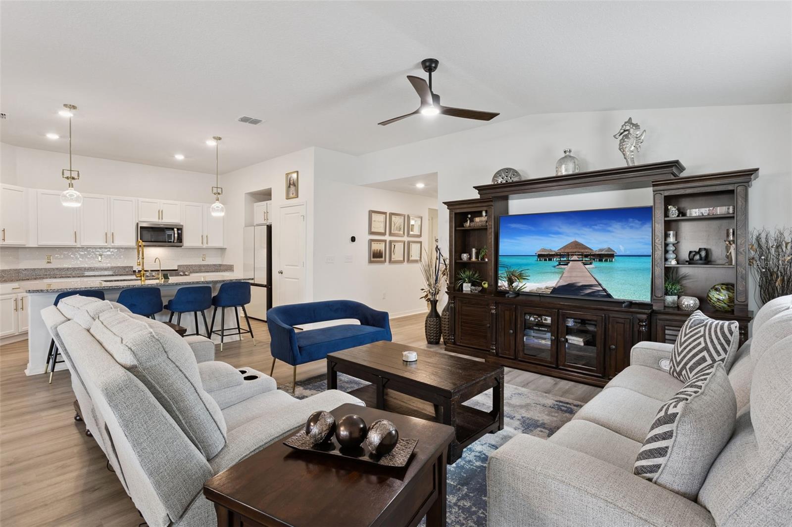 3832 PRONGHORN DR