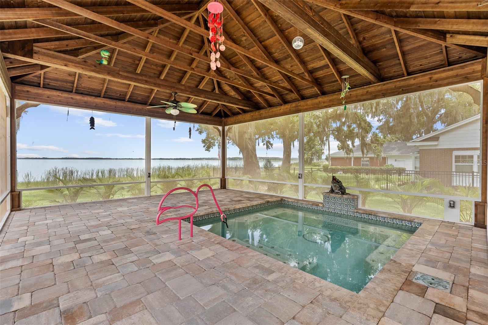 1412 MOSSWOOD DR