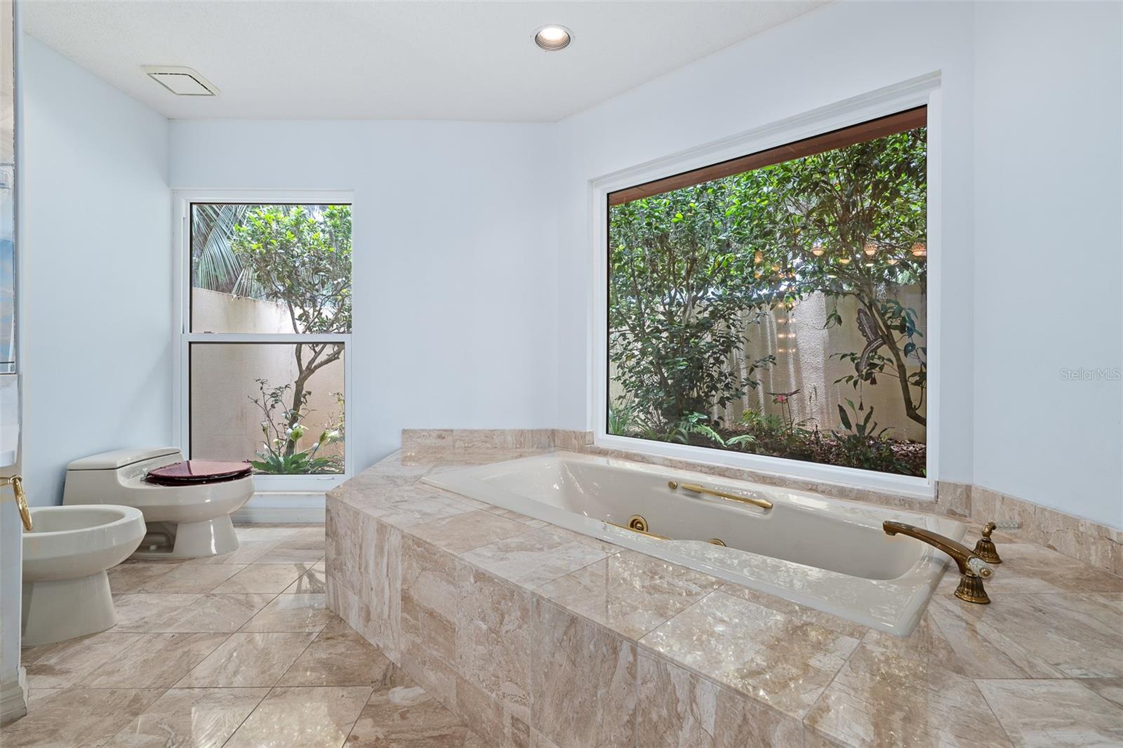 1412 MOSSWOOD DR