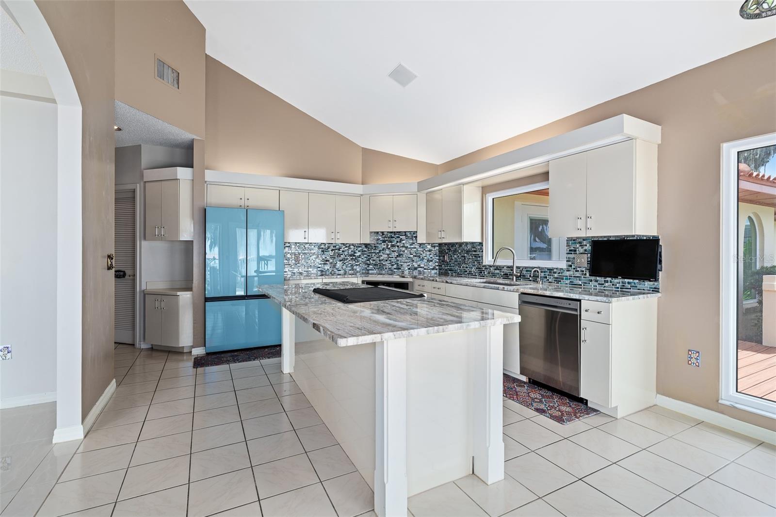 1412 MOSSWOOD DR
