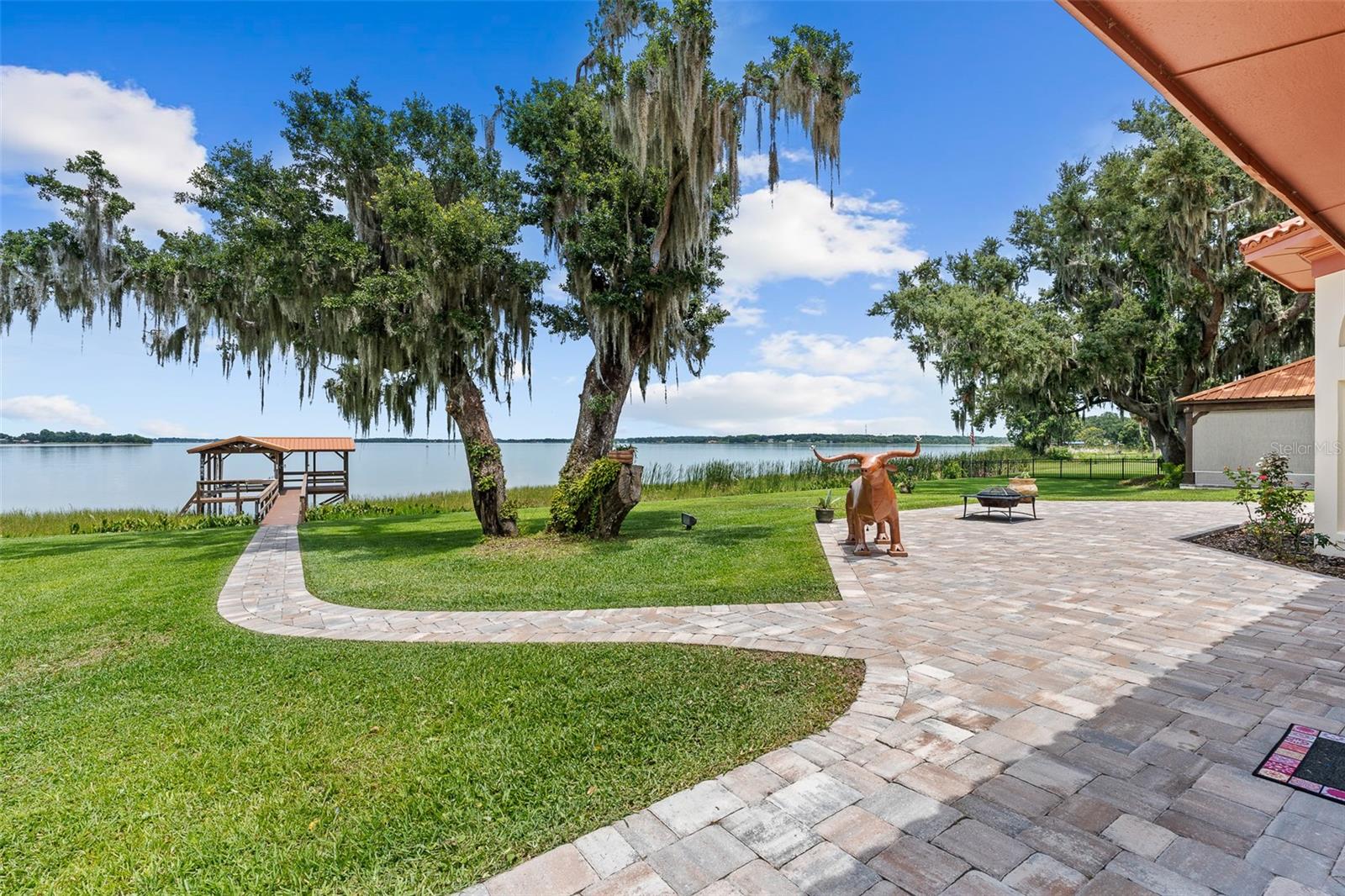 1412 MOSSWOOD DR