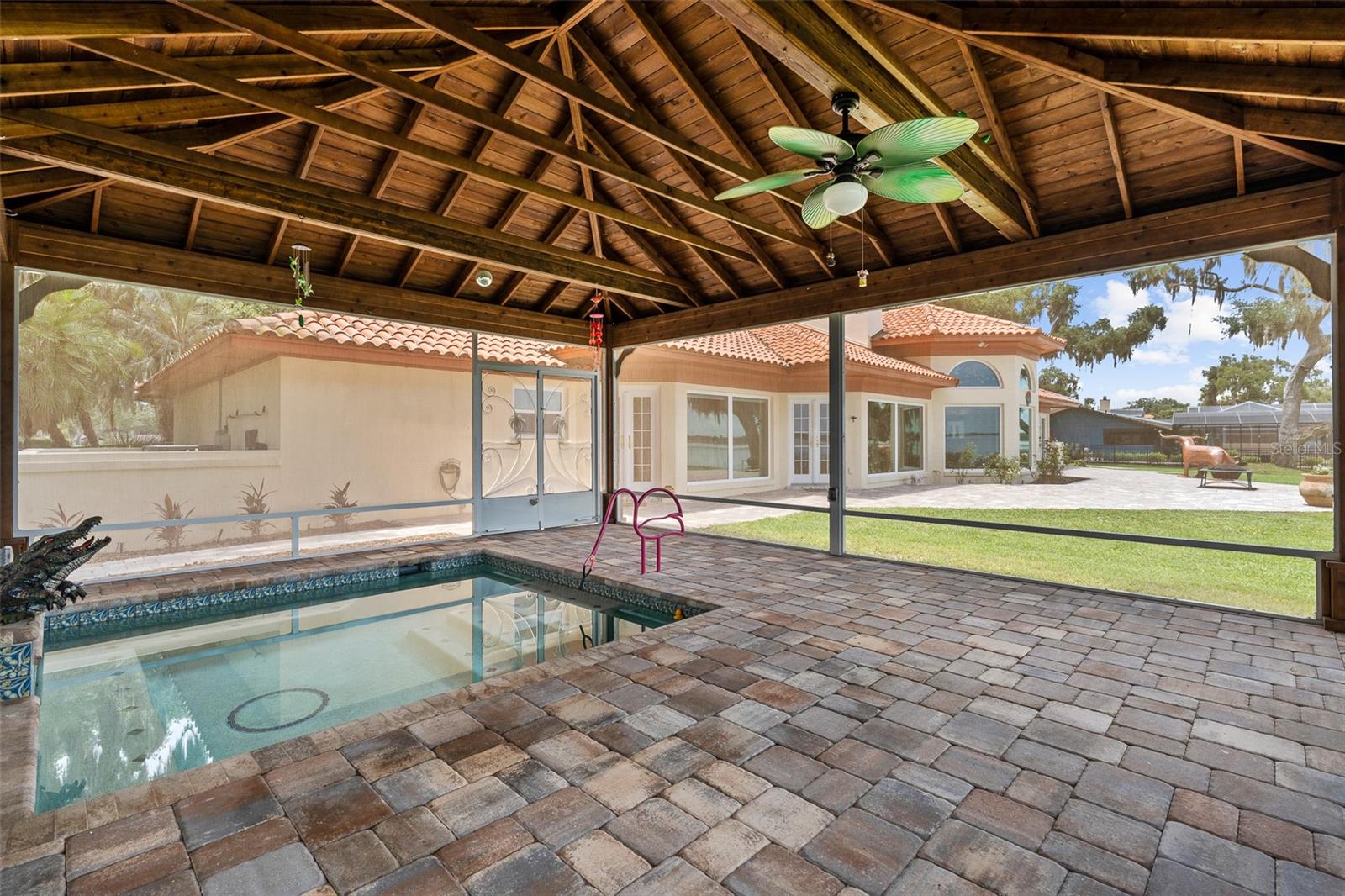 1412 MOSSWOOD DR