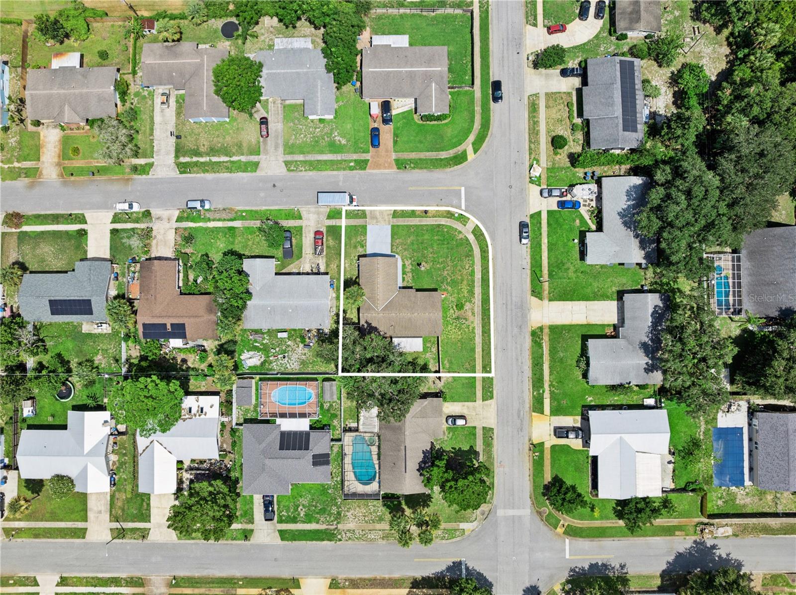 4880 SANTA ROSA AVE