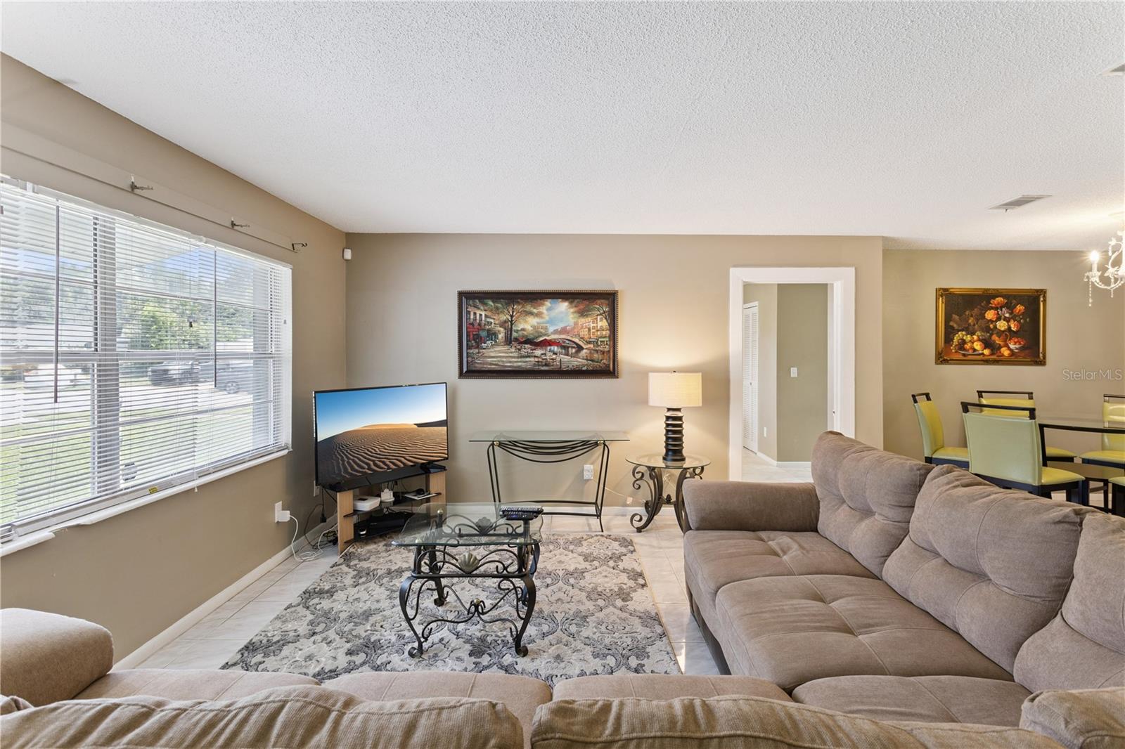 4880 SANTA ROSA AVE