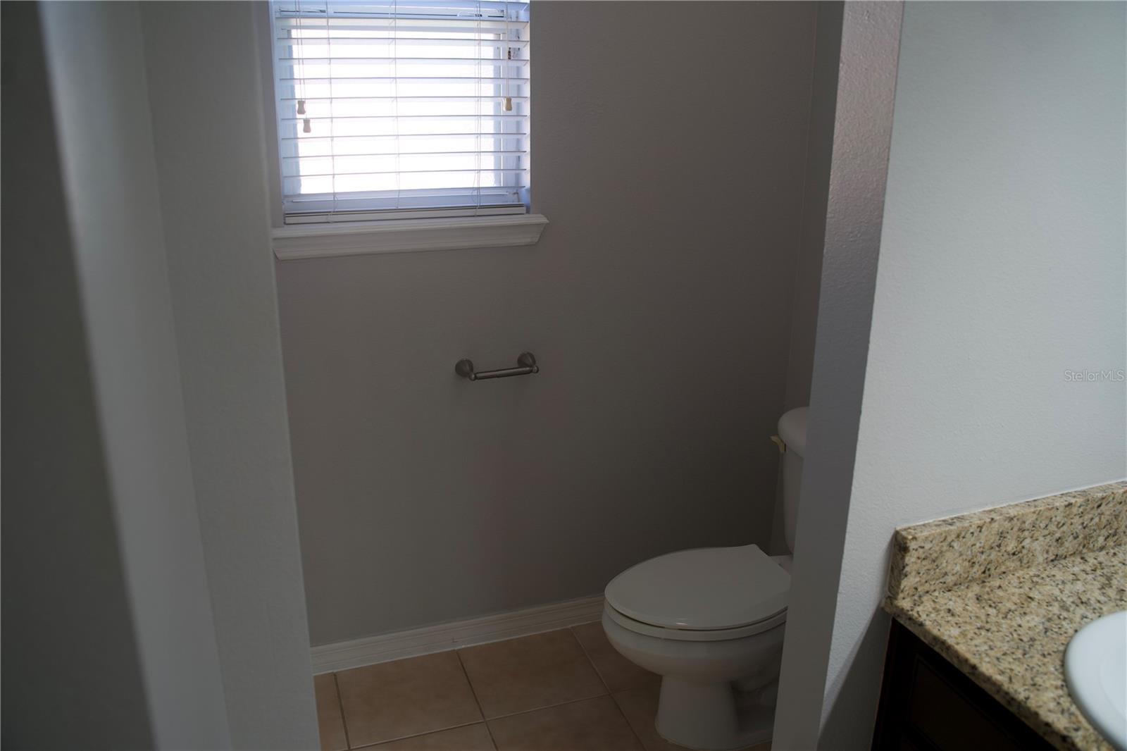 4925 POOLSIDE DR