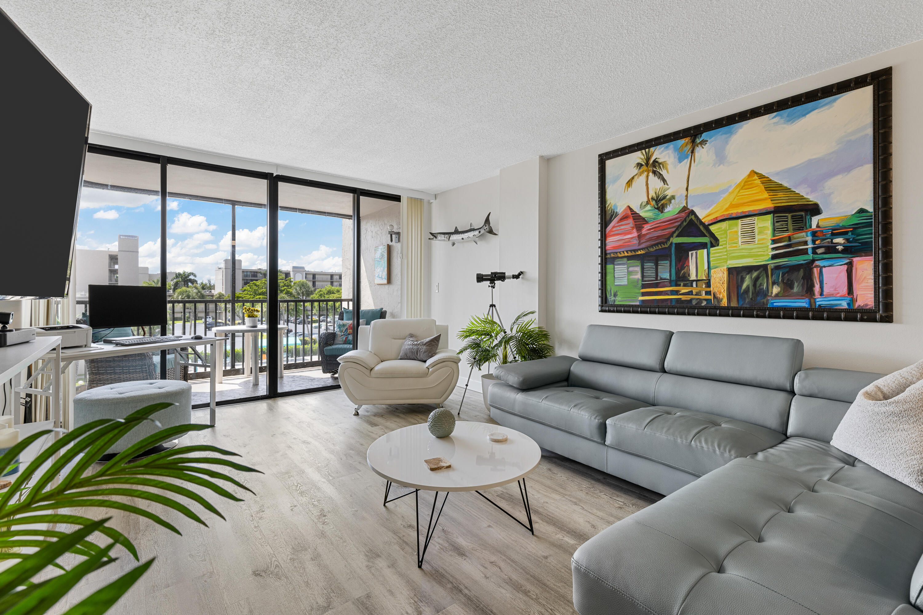 4 Royal Palm Way 403