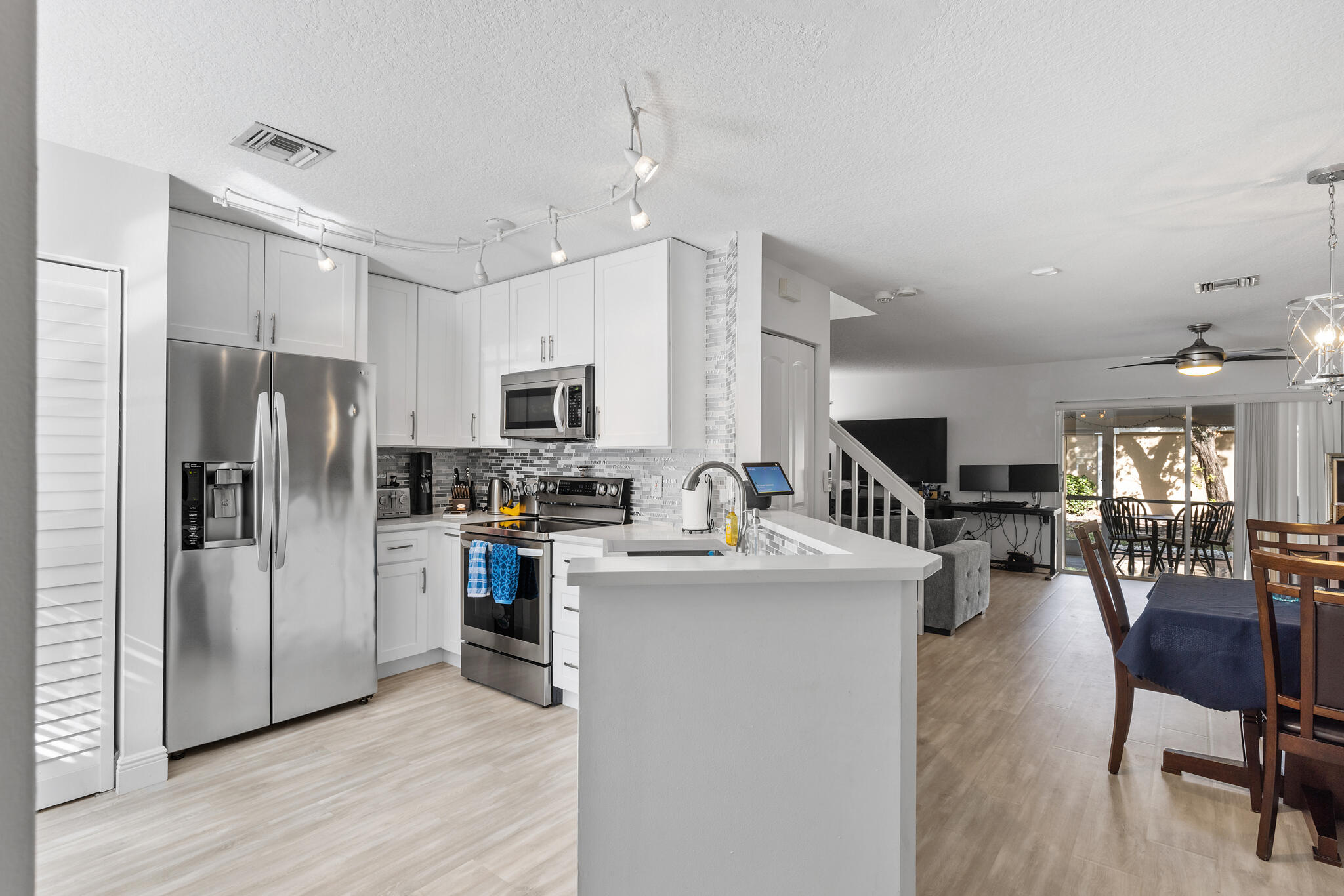 4417 SW 11th Place