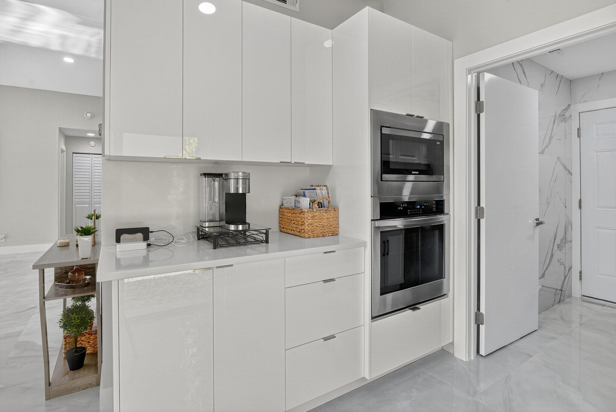 19941 Milan Ter Terrace