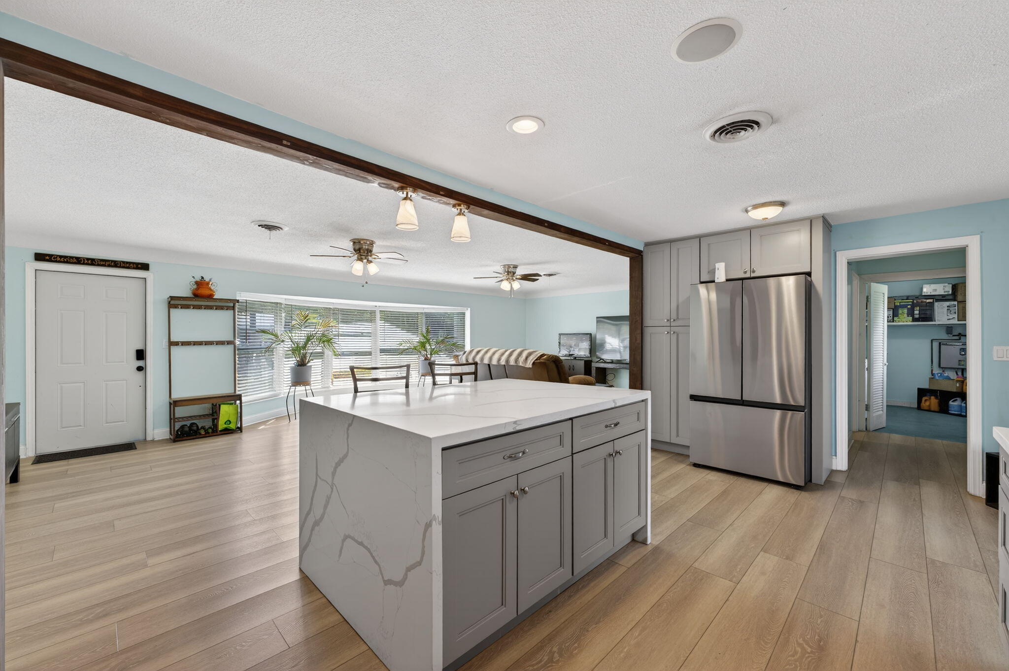1223 Isle Court