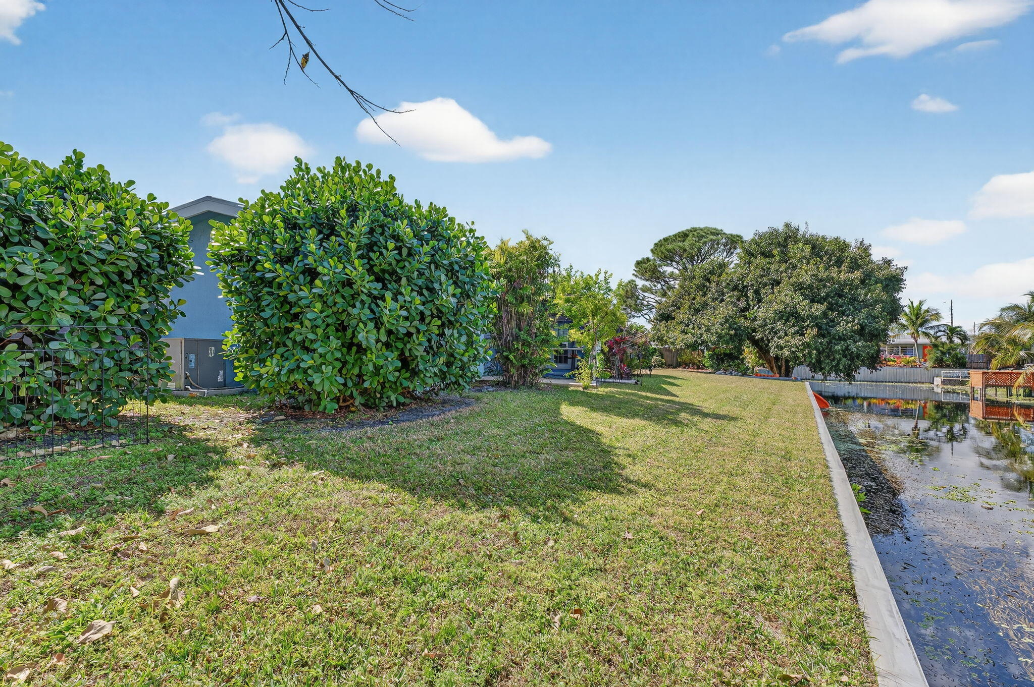 1223 Isle Court